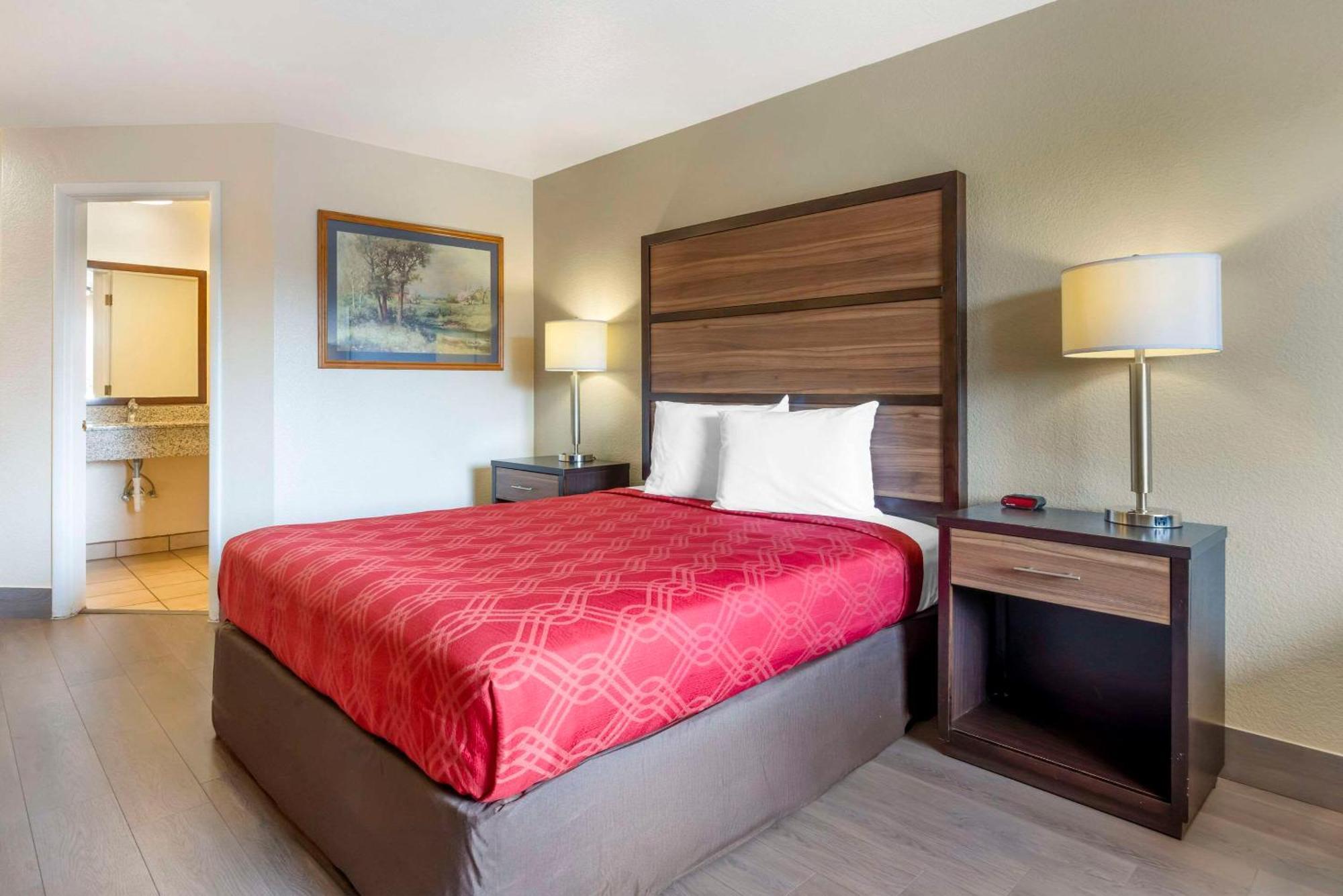 Rodeway Inn Олбані Екстер'єр фото